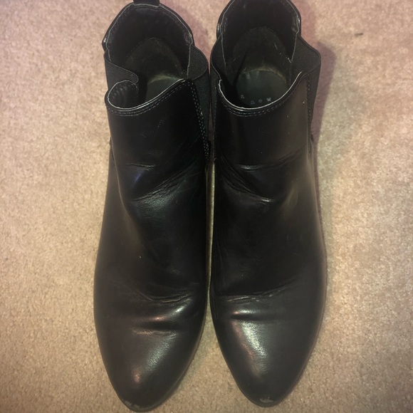 A New Day Ellie Chelsea Boots - Picture 3 of 4